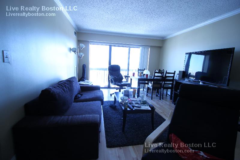 15 North Beacon St, Allston