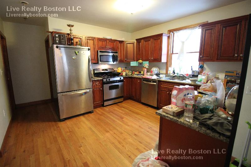 102 Allston St, Allston