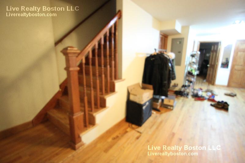 102 Allston St, Allston