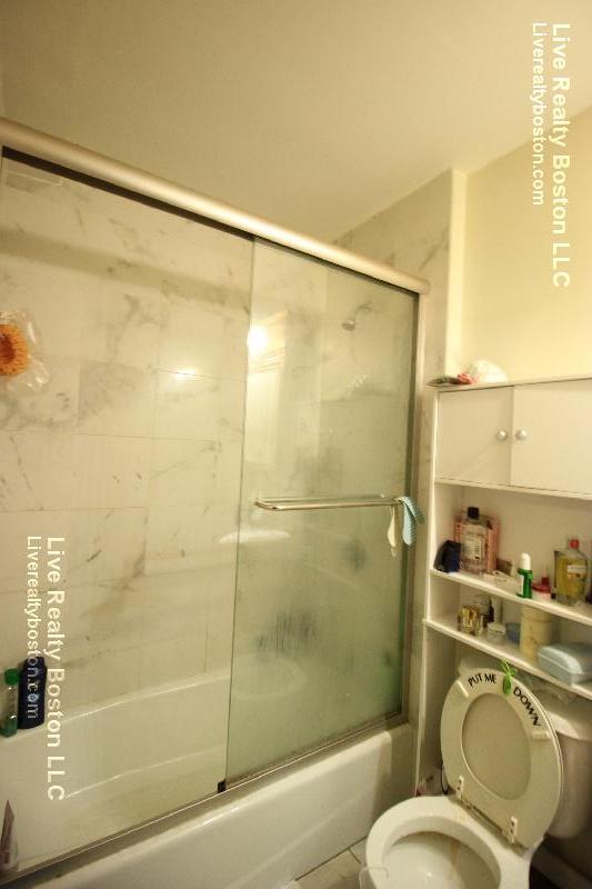 102 Allston St, Allston