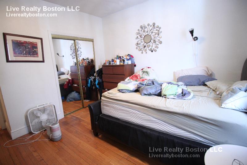 17 Cummings Rd, Brighton