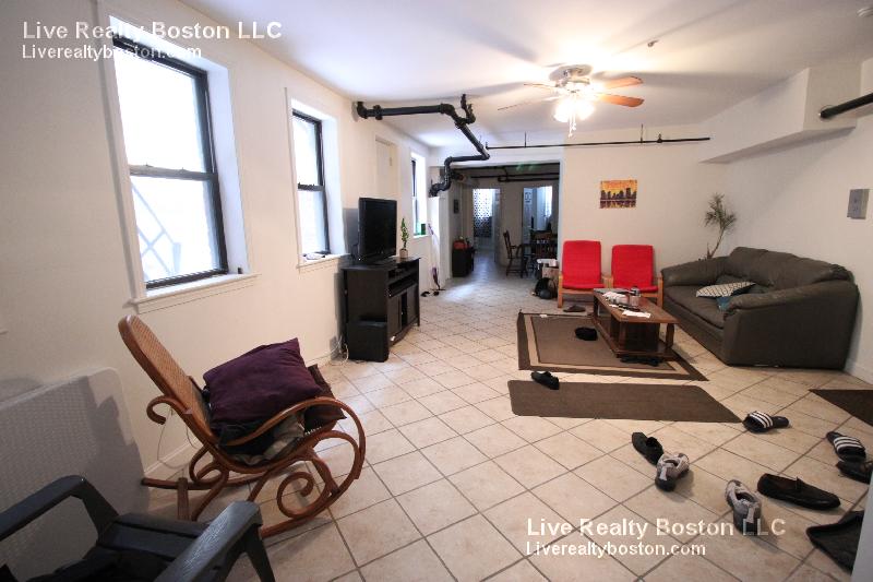 1258 Commonwealth Ave, Allston