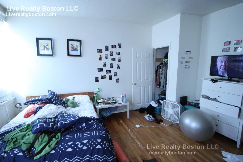 153 Brighton Ave, Allston