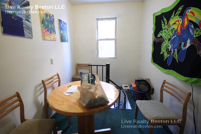 11 Scottfield Rd, Allston