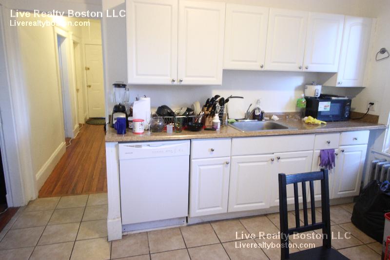 162 Kelton St, Brighton