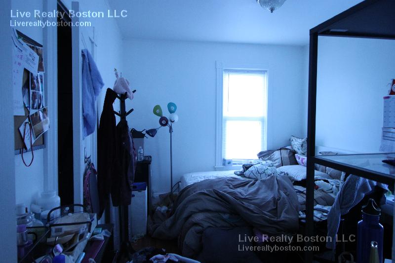 162 Kelton St, Brighton