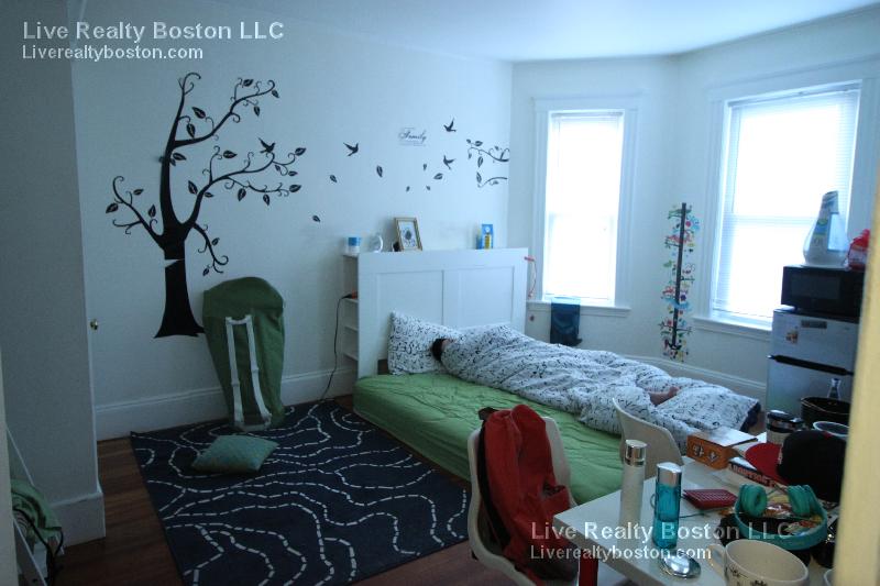 162 Kelton St, Brighton