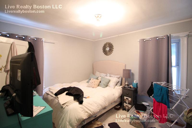 97 Oakland St, Brighton