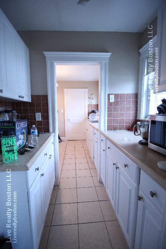 97 Oakland St, Brighton