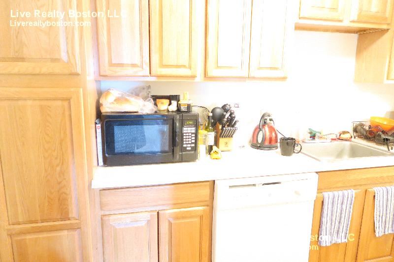 26 Allston St, Allston