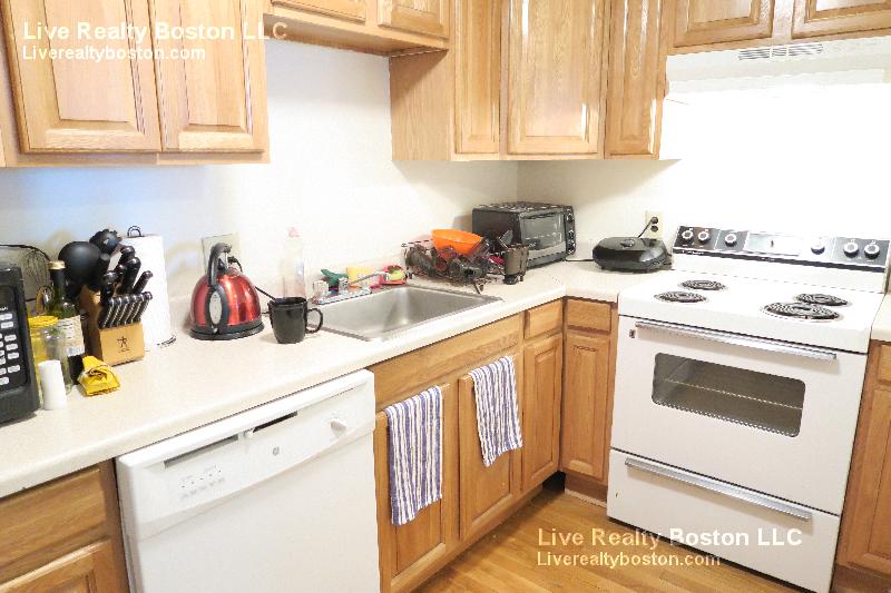 26 Allston St, Allston