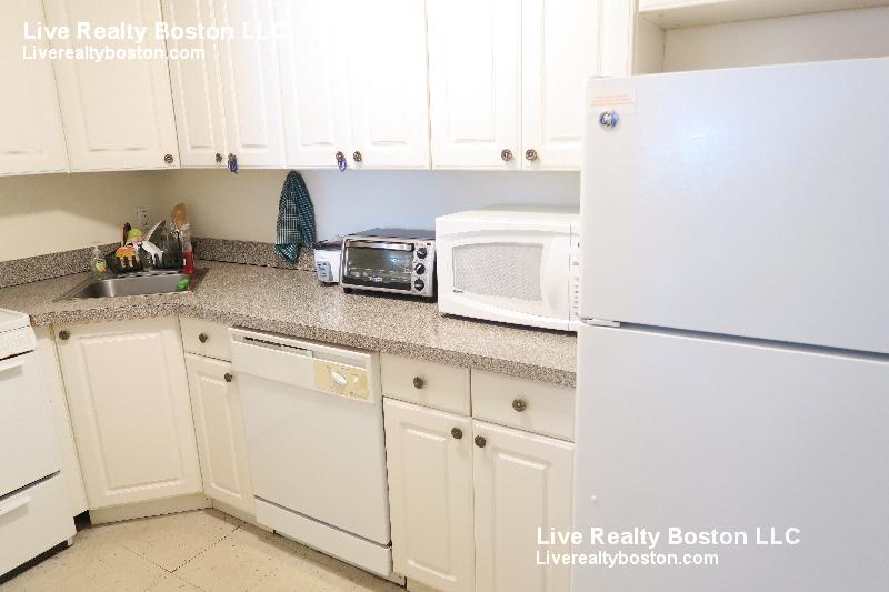 26 Allston St, Allston