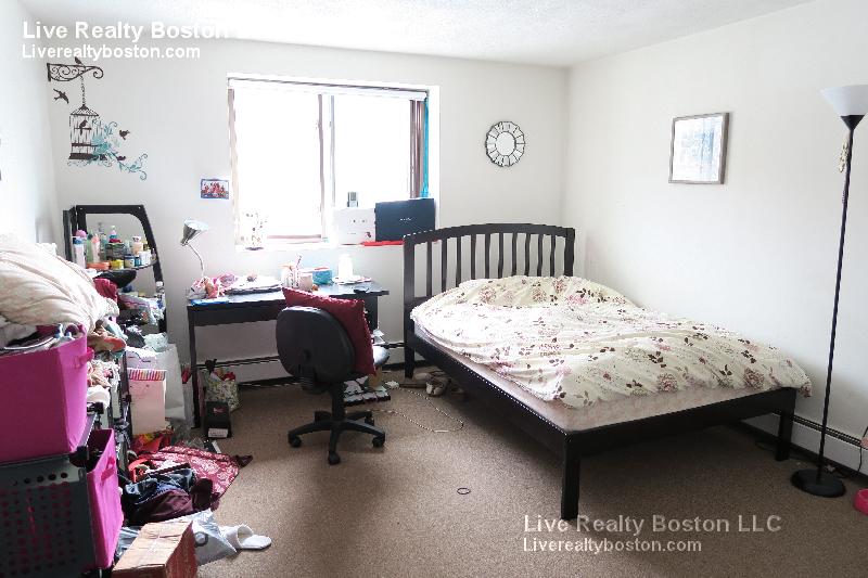 26 Allston St, Allston