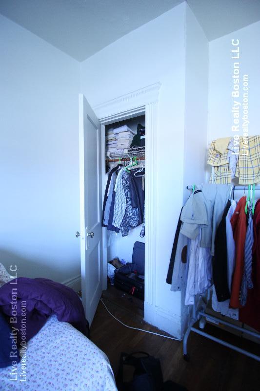 1350 Commonwealth Ave, Allston