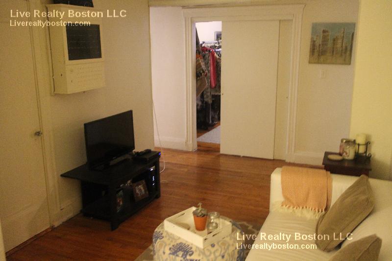 116 Washington St, Brighton