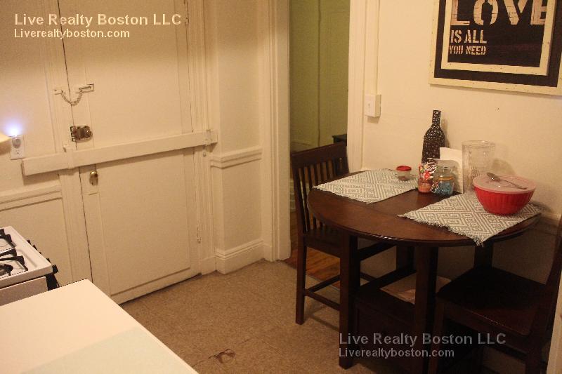 116 Washington St, Brighton