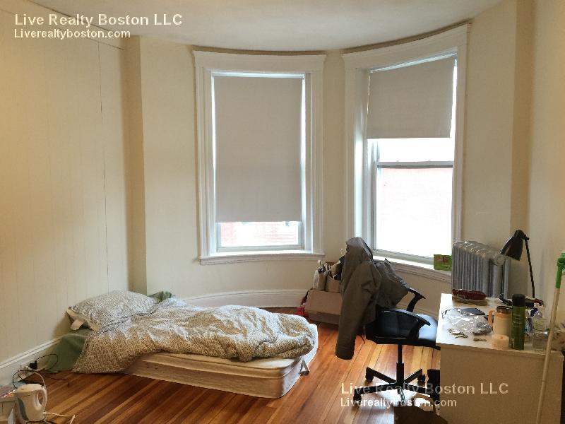 11 Mount Hood Rd, Brighton