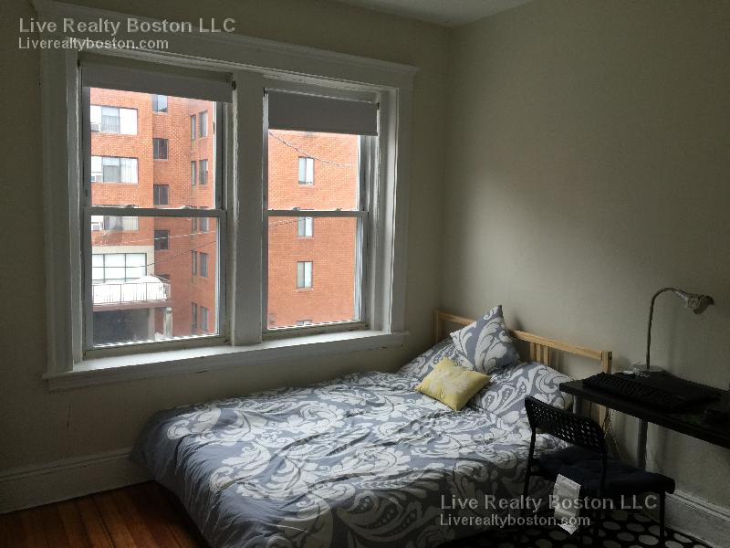 11 Mount Hood Rd, Brighton