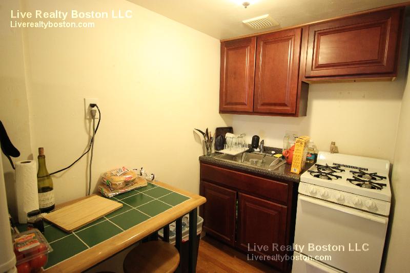 153 Brighton Ave, Allston