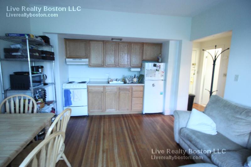 33 Lancaster Ter, Coolidge Corner