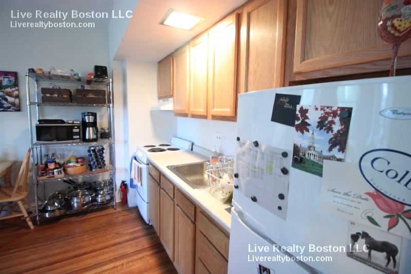 33 Lancaster Ter, Coolidge Corner