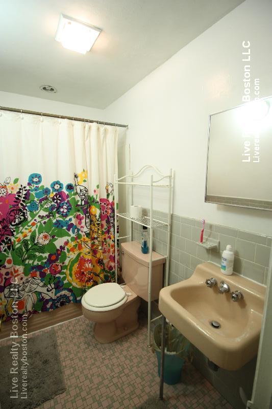 33 Lancaster Ter, Coolidge Corner