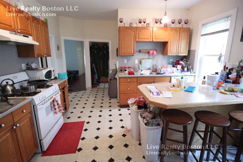 36 Brackett St, Brighton