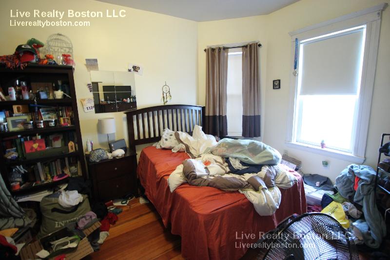 36 Brackett St, Brighton