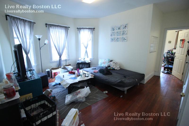 36 Brackett St, Brighton