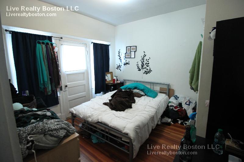 36 Brackett St, Brighton