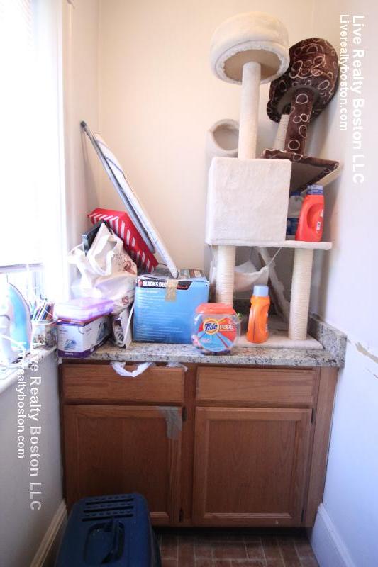 1426 Commonwealth Ave, Brighton