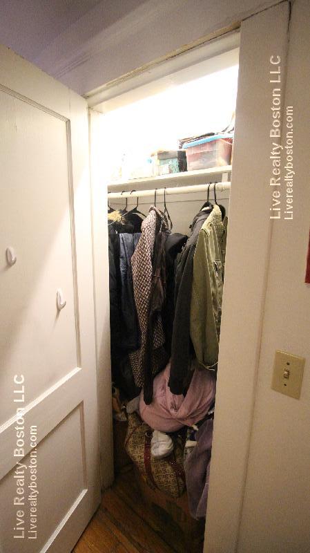 15 Scottfield Rd, Allston