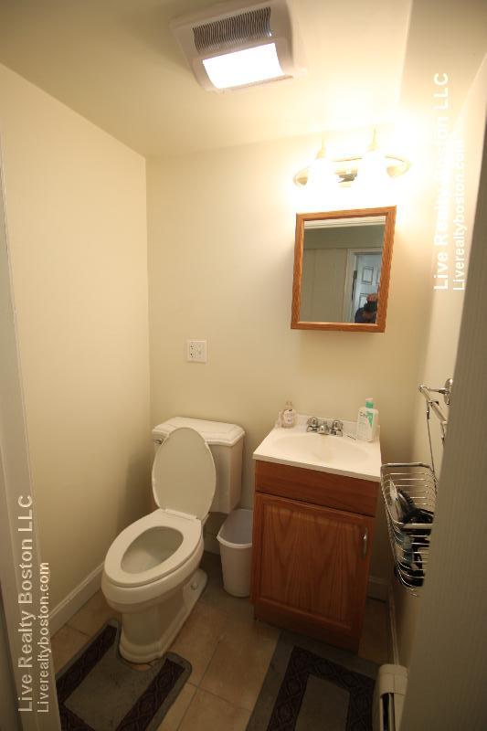 1426 Commonwealth Ave, Brighton