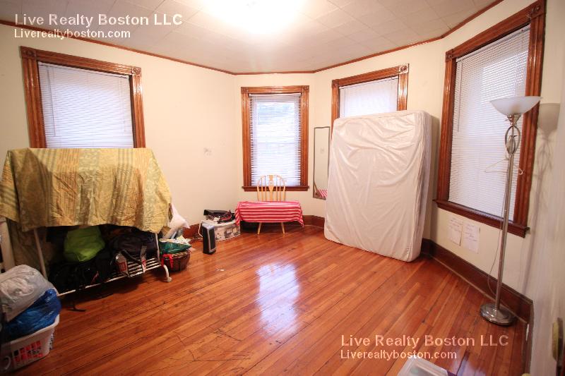 35 Waverly St, Brighton