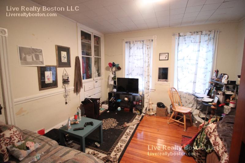 35 Waverly St, Brighton