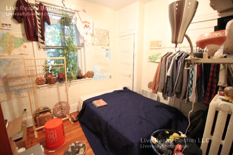 35 Waverly St, Brighton