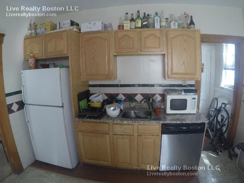 https://ygl-photos.s3.us-west-004.backblazeb2.com/7864W556f6656631fd.jpg