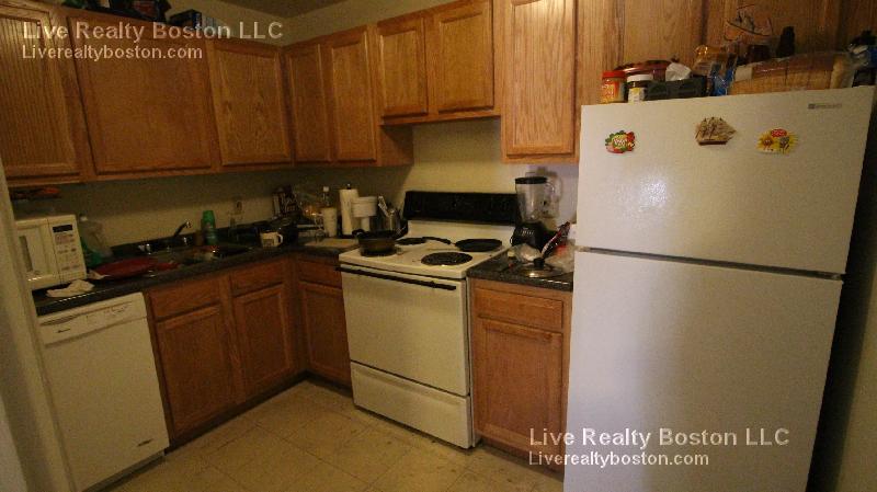 310 Tappan St, Brookline