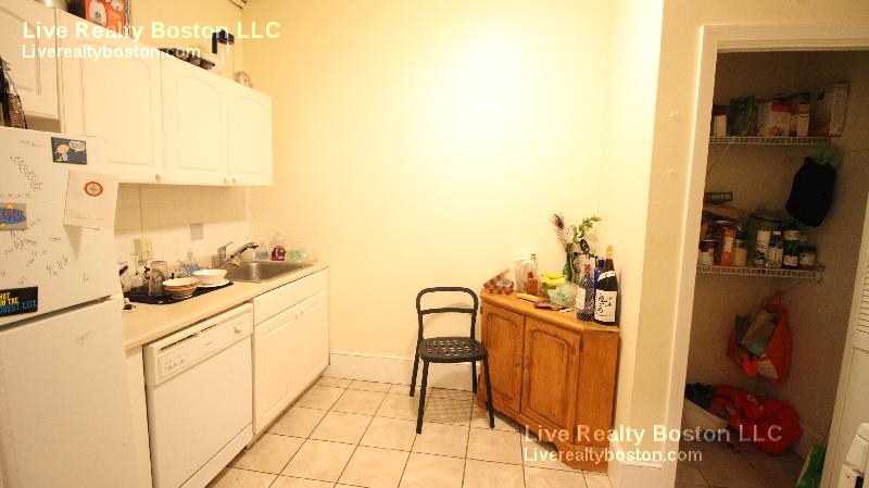 74 Egmont, Brookline