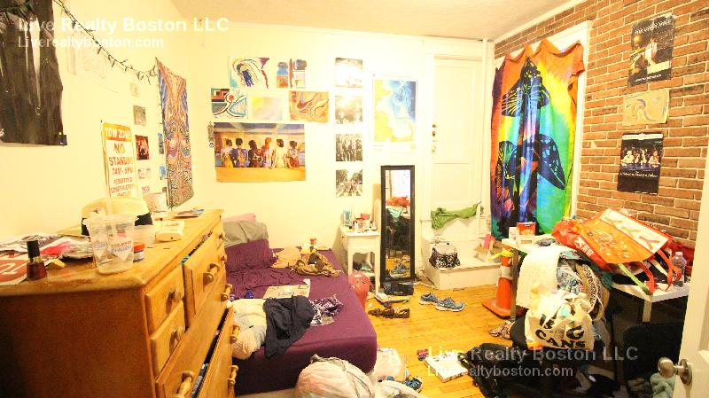 74 Egmont, Brookline