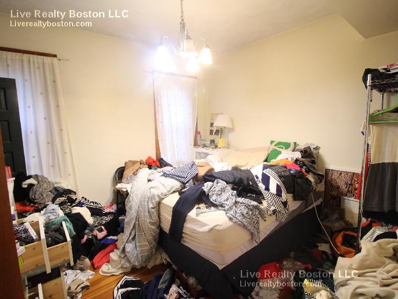 346 Faneuil St, Brighton