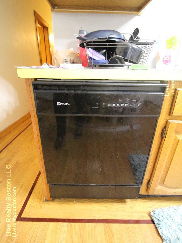 346 Faneuil St, Brighton