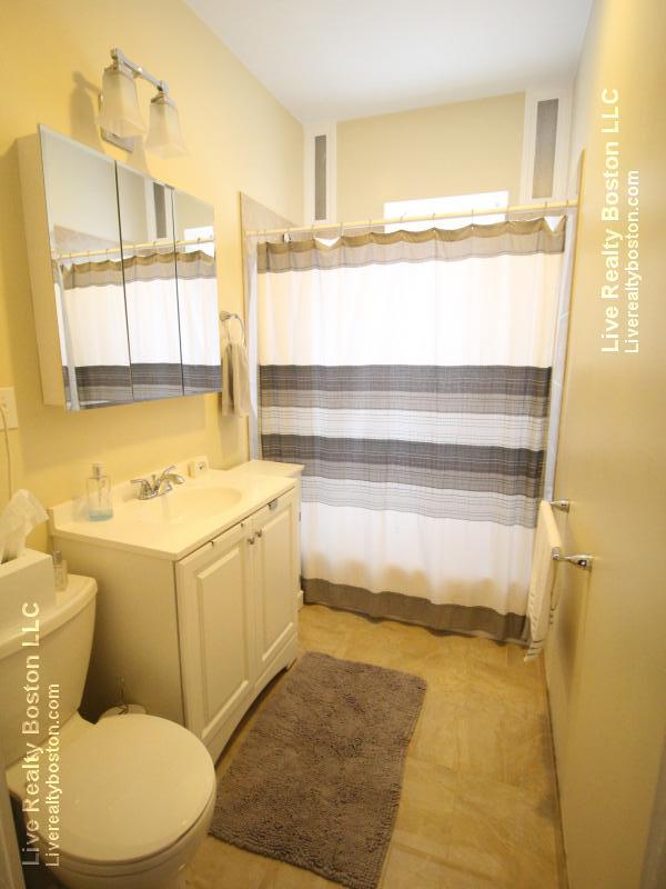 8 Farrington Ave, Allston