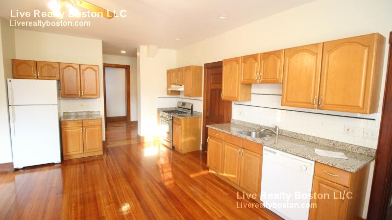 14 Gardner St, Allston