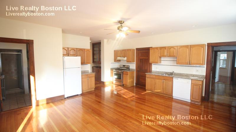 14 Gardner St, Allston