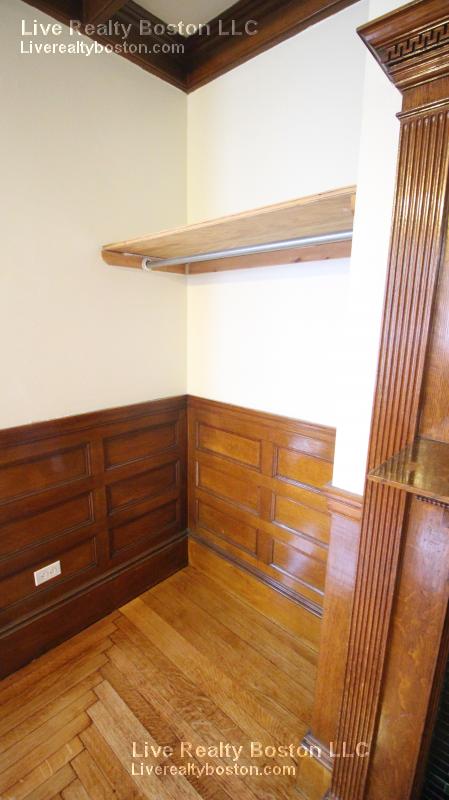 14 Gardner St, Allston