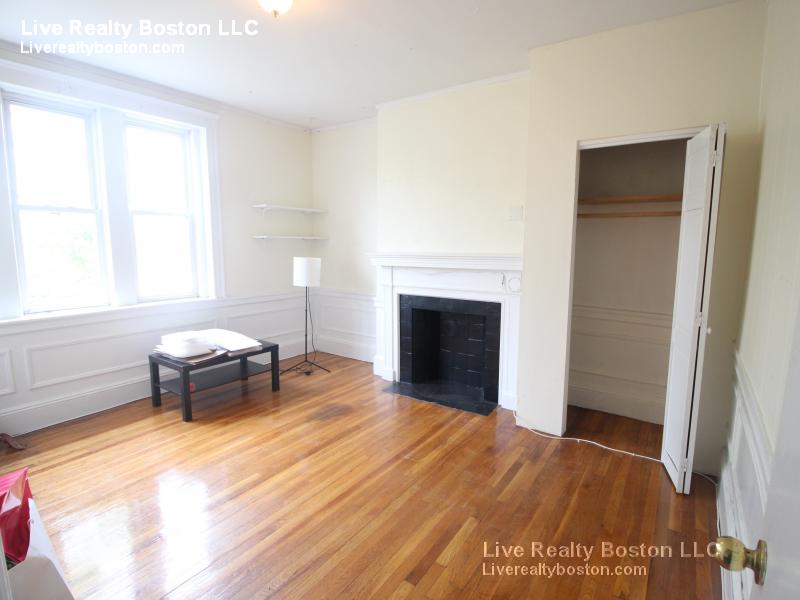 74 Egmont, Brookline