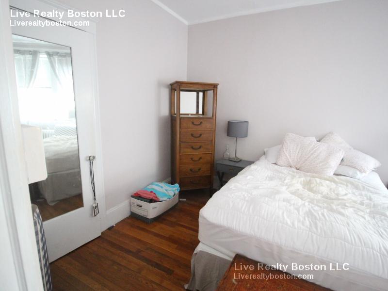 74 Egmont, Brookline