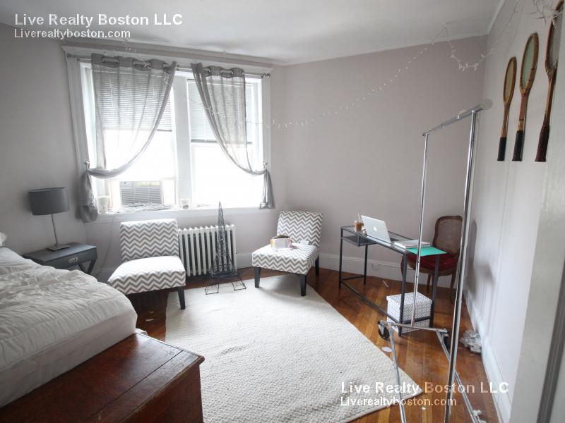 74 Egmont, Brookline