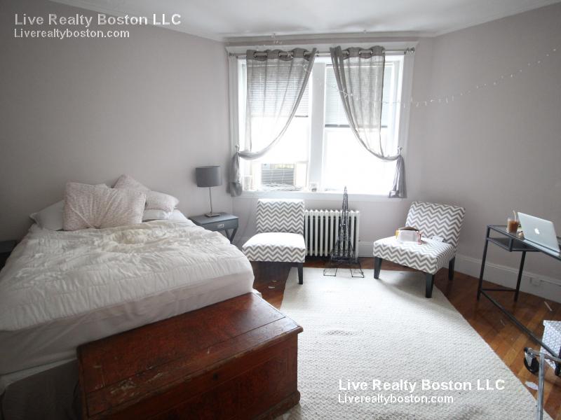 74 Egmont, Brookline